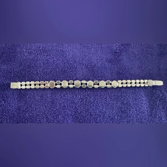 WEISS Vintage Rhinestone Bracelet 7” - Picture 4 of 5